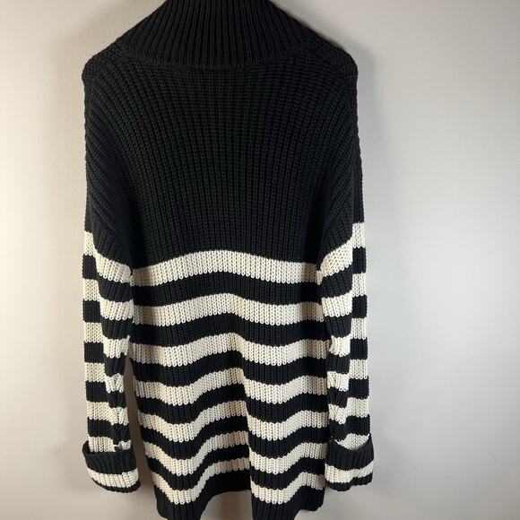 ICHA Sweater Women’s M Black White Stripe Chunky Oversized NWT - Picture 10 of 12